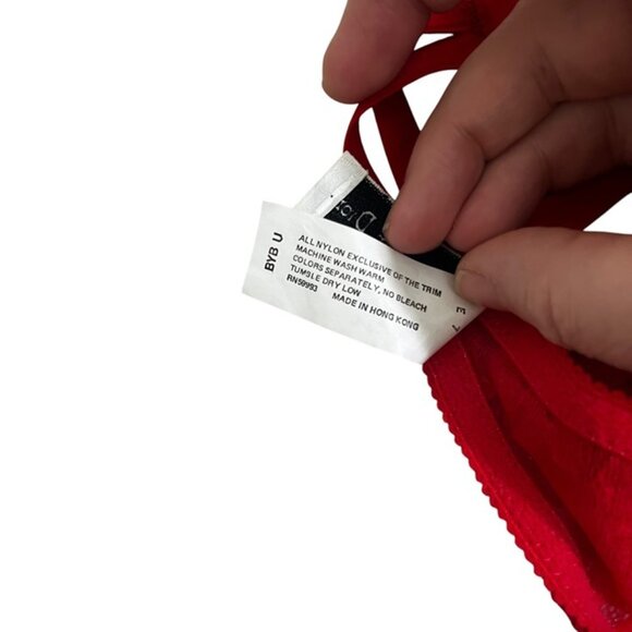 Vtg Christian Dior bra 32C red lace underwire not padded or lined semi sheer NWT - Picture 7 of 8